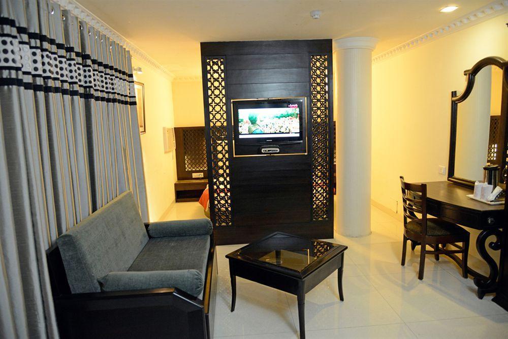 Hotel City Heart Premium Chandīgarh Eksteriør bilde